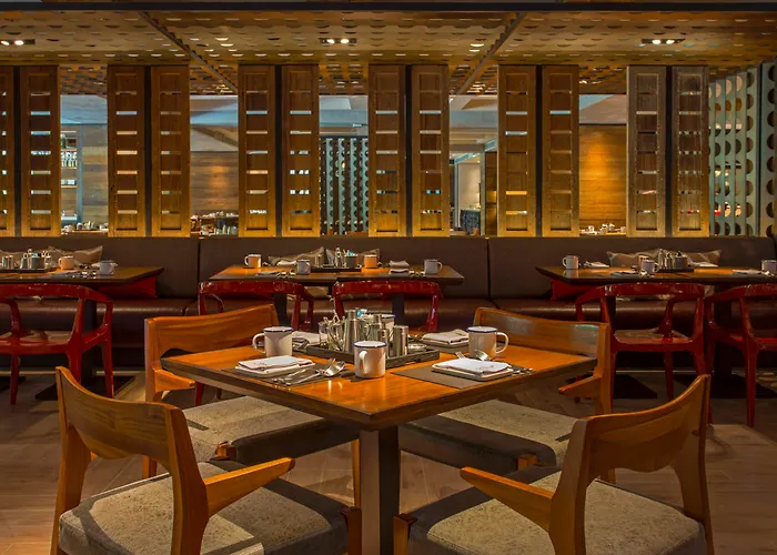 Marriott Marquis Queens Park 5* Бангкок