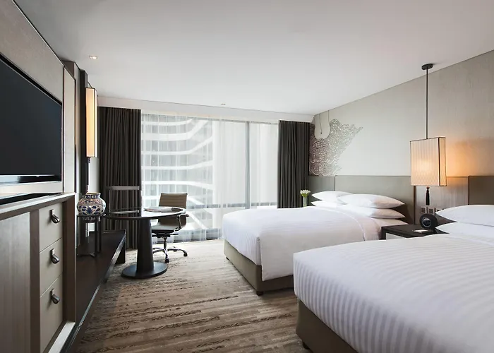 Marriott Marquis Queens Park Отель Бангкок