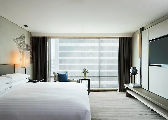 Отель Marriott Marquis Queens Park 5*