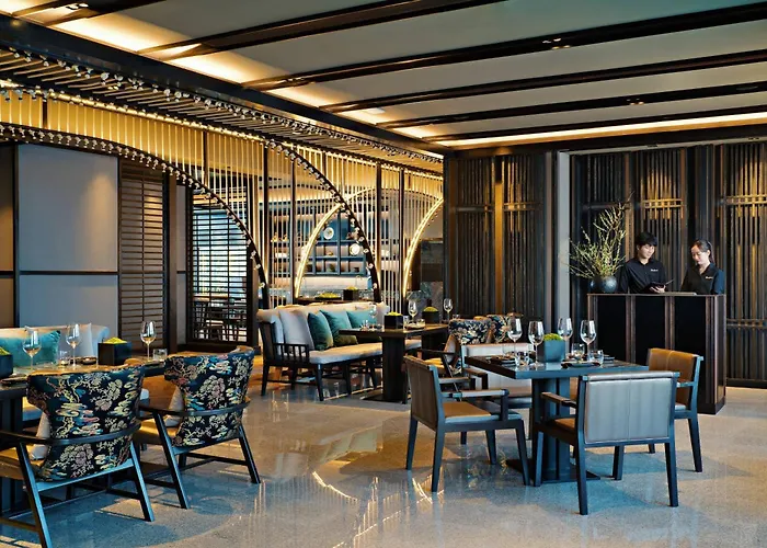 Отель Marriott Marquis Queens Park Бангкок