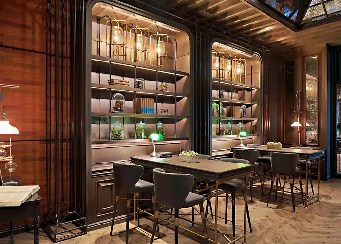 Marriott Marquis Queens Park 5* Бангкок