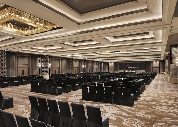 Marriott Marquis Queens Park 5* Бангкок