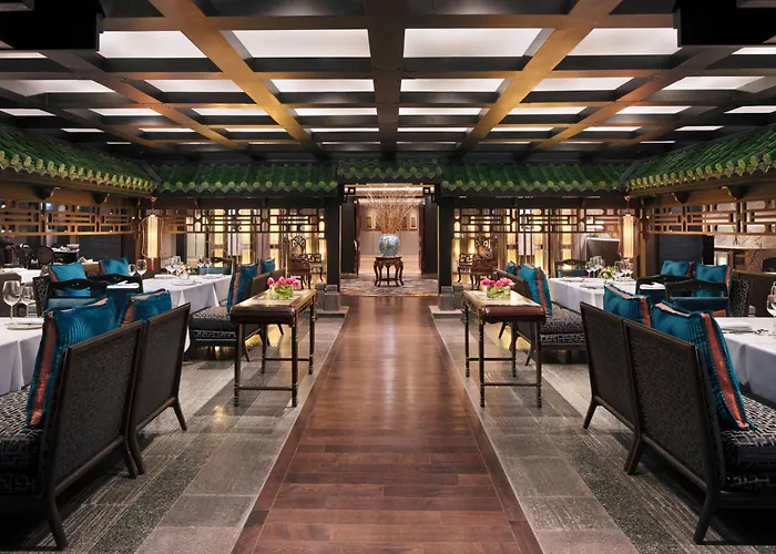 Marriott Marquis Queens Park Отель Бангкок