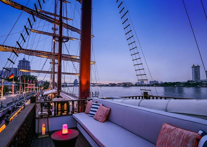 Отель Marriott Marquis Queens Park 5*