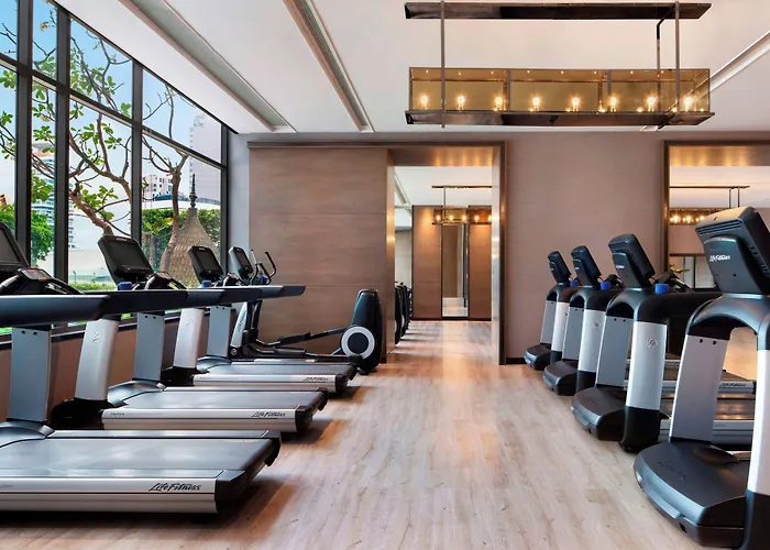 Marriott Marquis Queens Park 5*